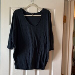 Laila Jayde Blueish Black Scoop Neck Short Sleeve Top